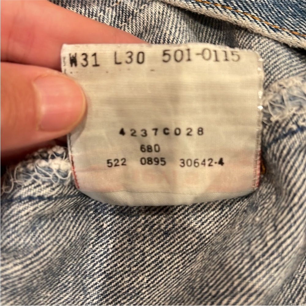‘95 VINTAGE LEVIS 501 - Picture 6 of 7